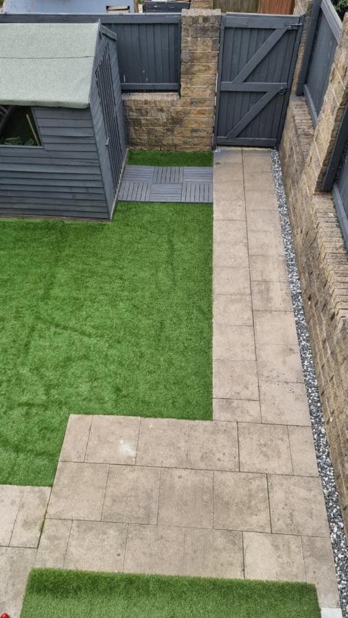 Clariturf - 4 Bedroom Semi - Private Parking Near Turf Moor, Town Centre, Transport And Motorway Links Next To Canal, 3 Parks And Lake - Sky And Netflix Burnley Exterior foto